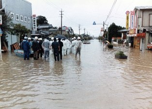 台風10号被害（三納代にて）（昭和58年）の写真