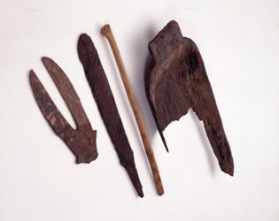 風早遺跡出土の木製農工具