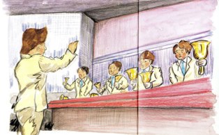 赤い布が掛けられたステージの上で、お揃いの白いスーツを着た四人の奏者が金色のハンドベルを高く掲げ、指揮者の合図に合わせて一斉に音を奏でる美しい演奏風景を描いたイラスト