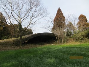 掩体豪【2】（東側から）