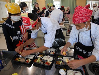 富田中学校料理教室