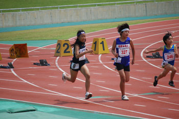 小学校5年生女子100メートル