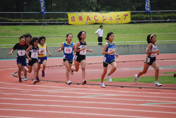 小学校6年生女子100メートル