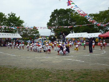 園児のダンス