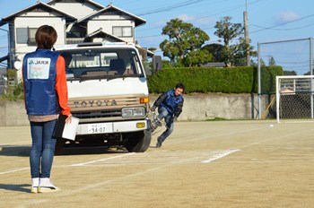 大型車と自転車の事故
