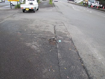 道路の陥没