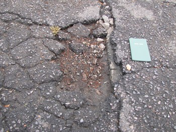 道路の陥没